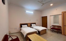 The Patel Stadium Hotel 1 Km From Bus Stand And 2 Km From Railway Station